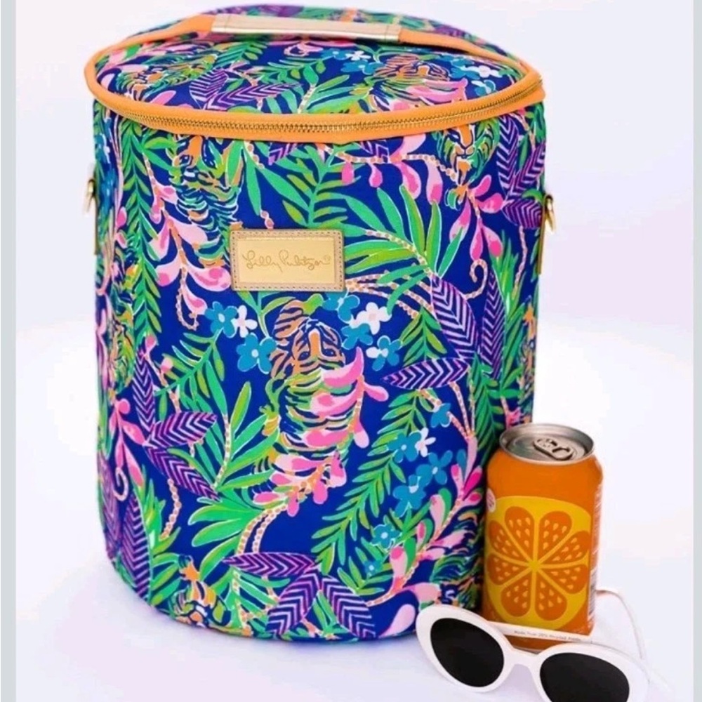 Lilly Pulitzer Soft Beach Cooler Bag in How You Like Me Prowl